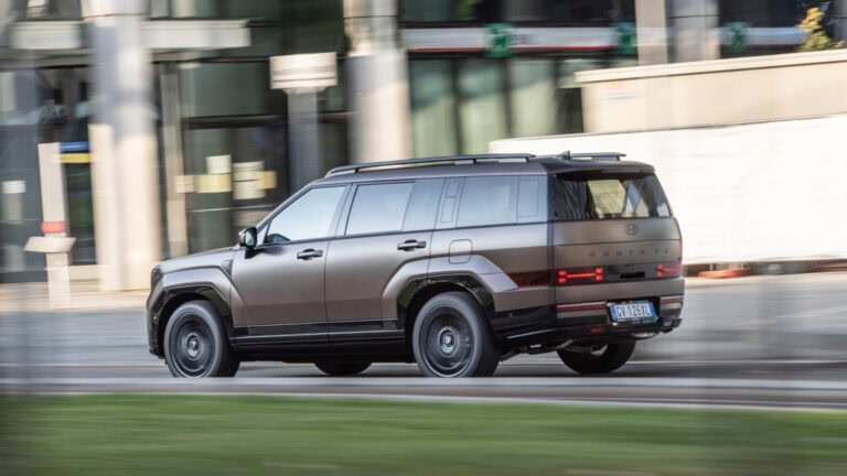 Hyundai Santa FE