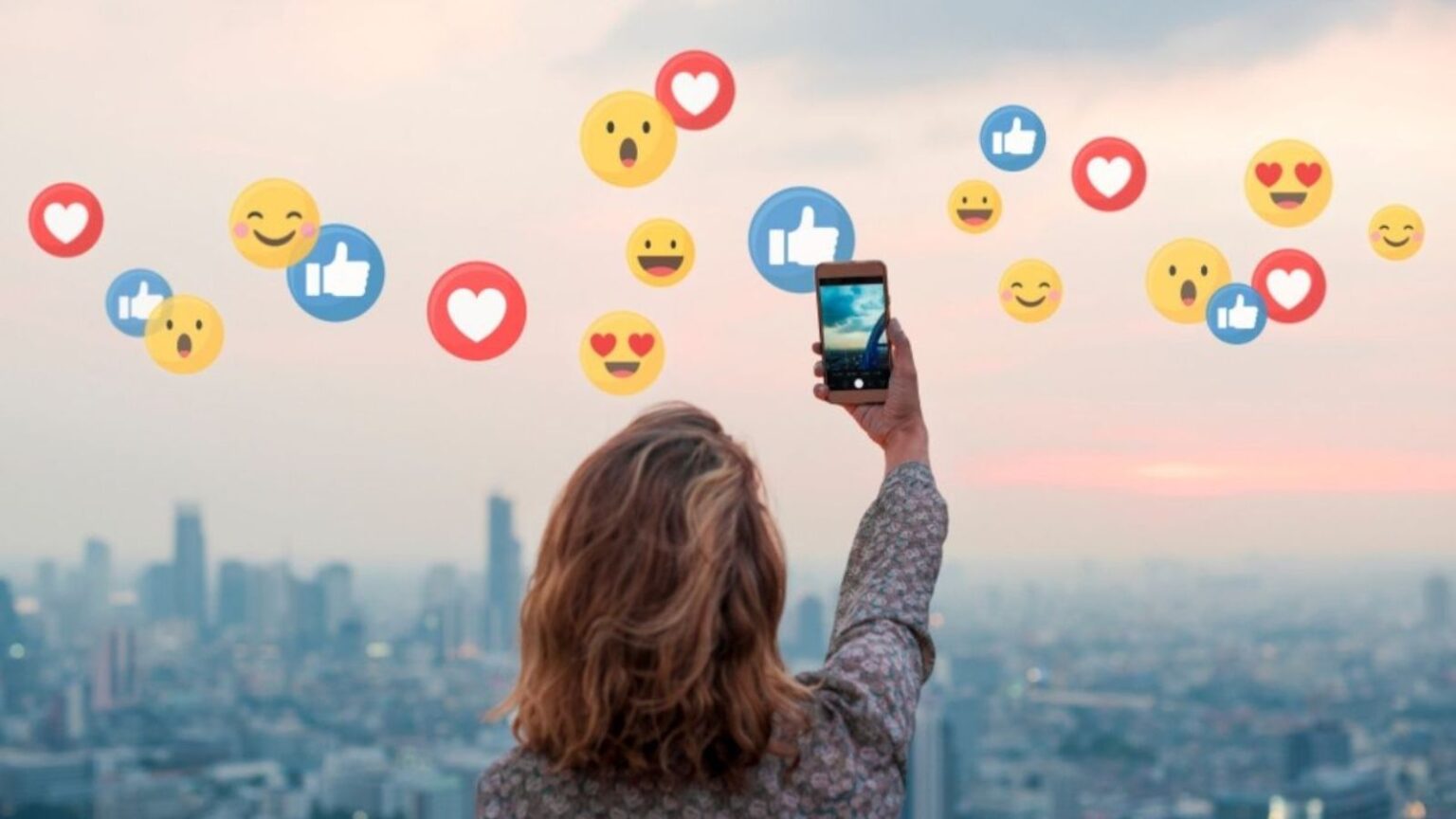 Albo degli influencer, cosa prevede davvero e chi sarà obbligato a iscriversi