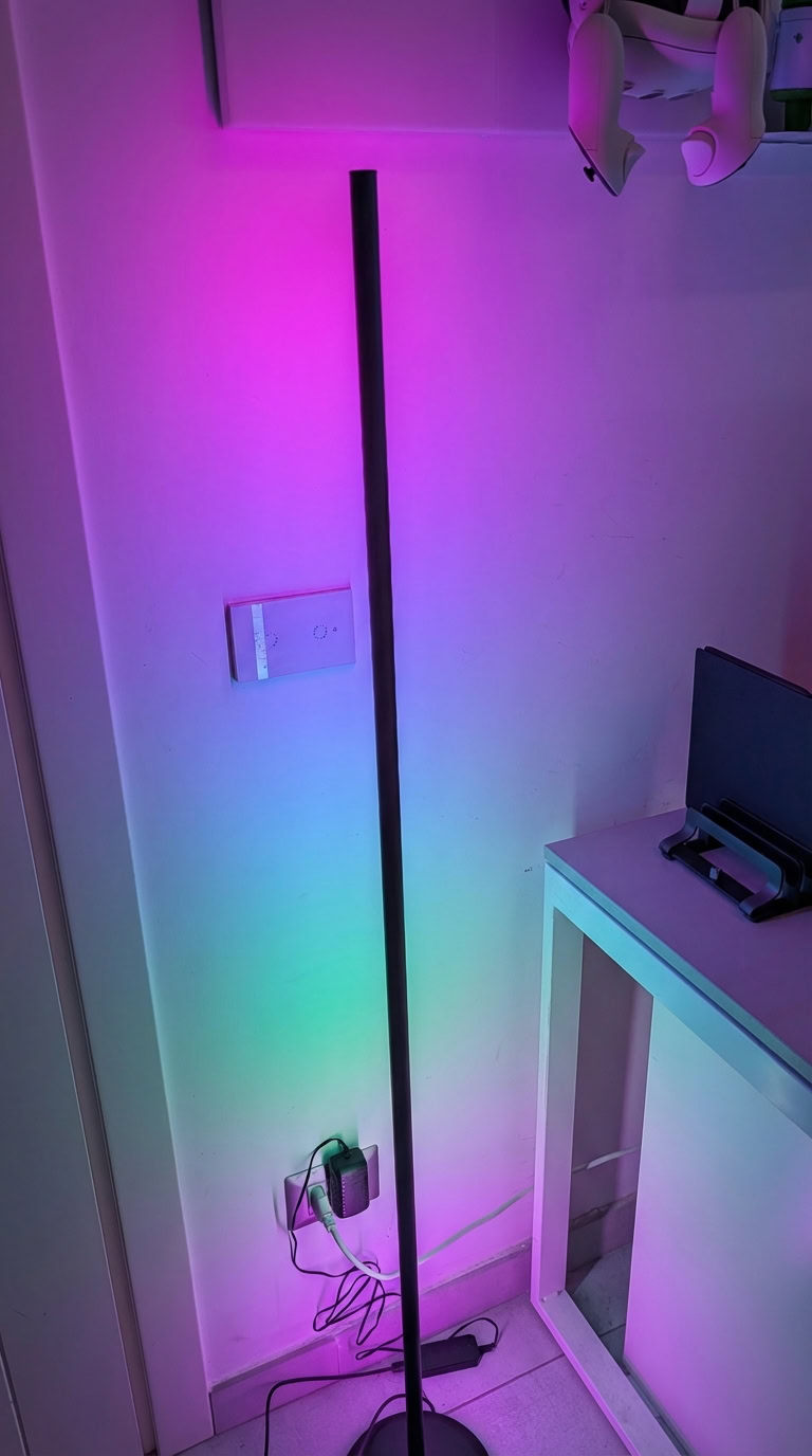Nanoleaf Lampada da Terra LED RGB Nanoleaf Lampada da Terra LED RGB