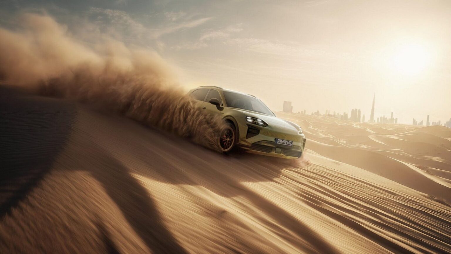 Porsche, Cayenne Electric, Dubai