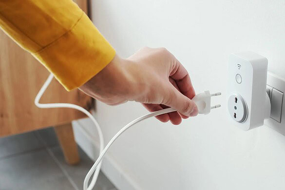 Bolletta energia elettrica altissima: riducila con prese smart e sensori di consumo