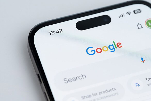 Google Search Live si rinnova su Android: arrivano i nuovi controlli “flottanti”