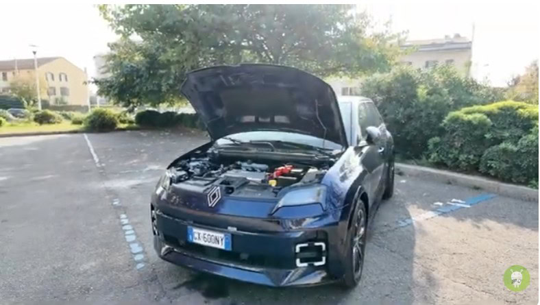 Renault () Renault ()