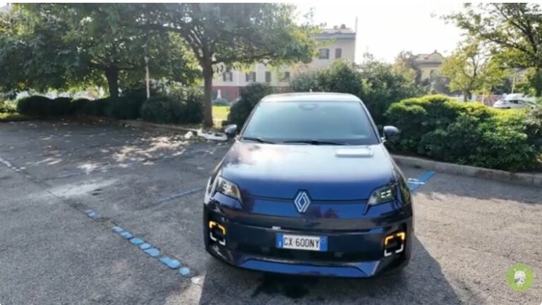 Renault ()