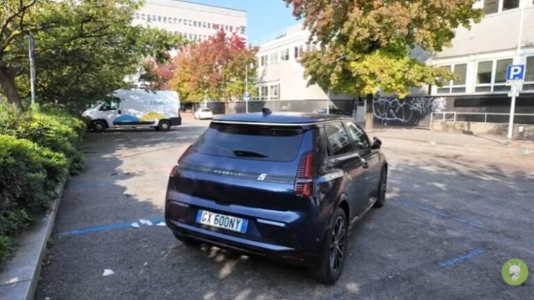 Renault ()