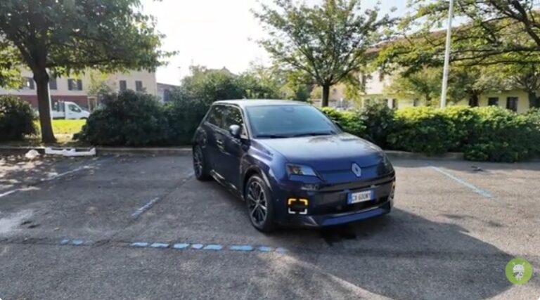 Renault ()