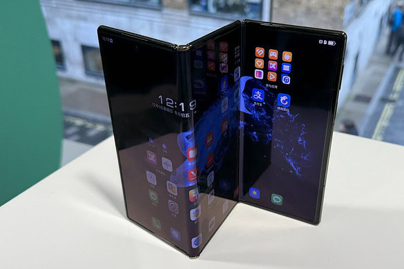 Galaxy Z TriFold, nuovi dettagli sul rivoluzionario foldable di Samsung