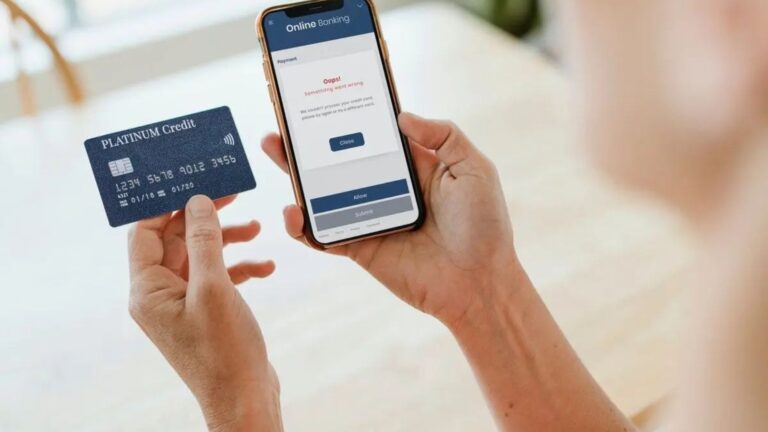 Google lancia l’allarme truffe: occhio a VPN false, finti servizi AI e offerte Black Friday