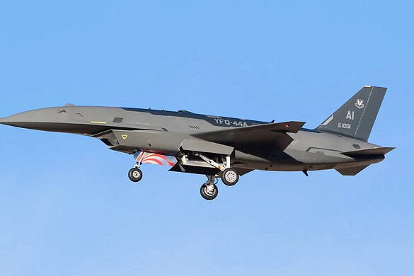 Drone YFQ-44A: primo test concluso con successo per le battaglie del futuro