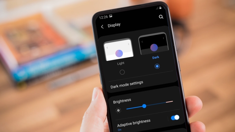 how to enable dark mode in android main png
