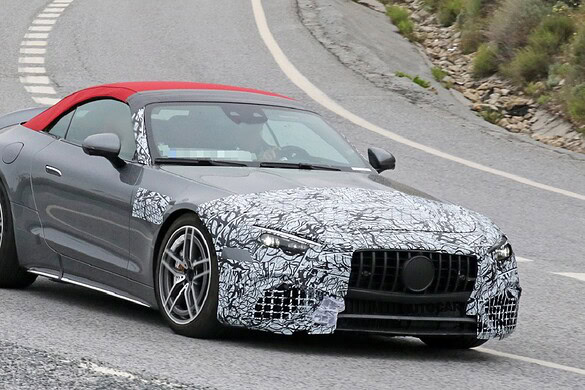 Mercedes AMG SL verso il restyling, nuove foto dell’auto camuffata