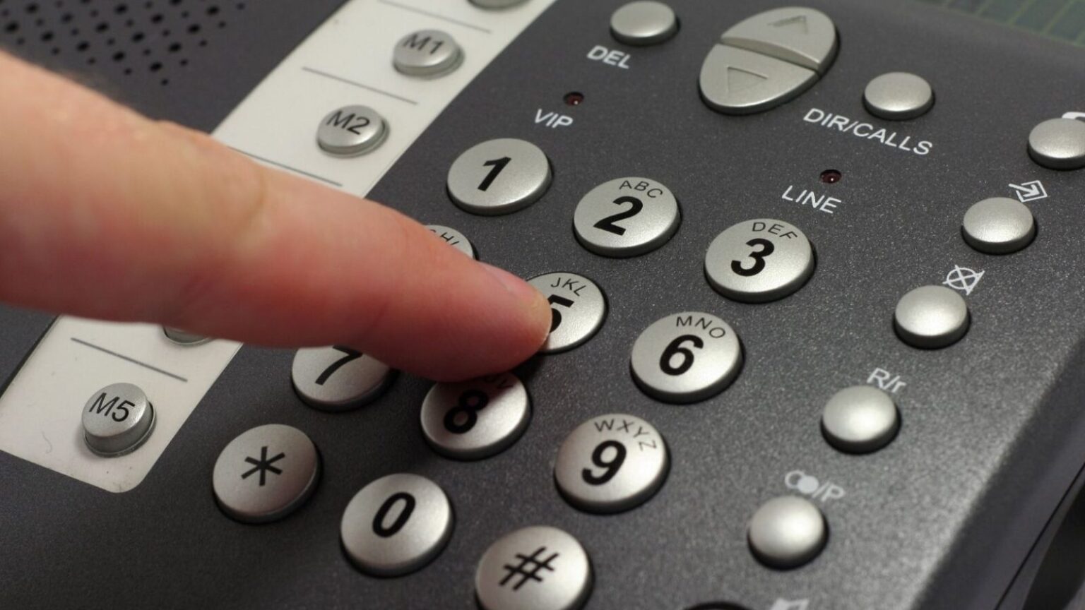 Teleselling ingannevole: oltre 500 mila euro di sanzioni ai call center coinvolti