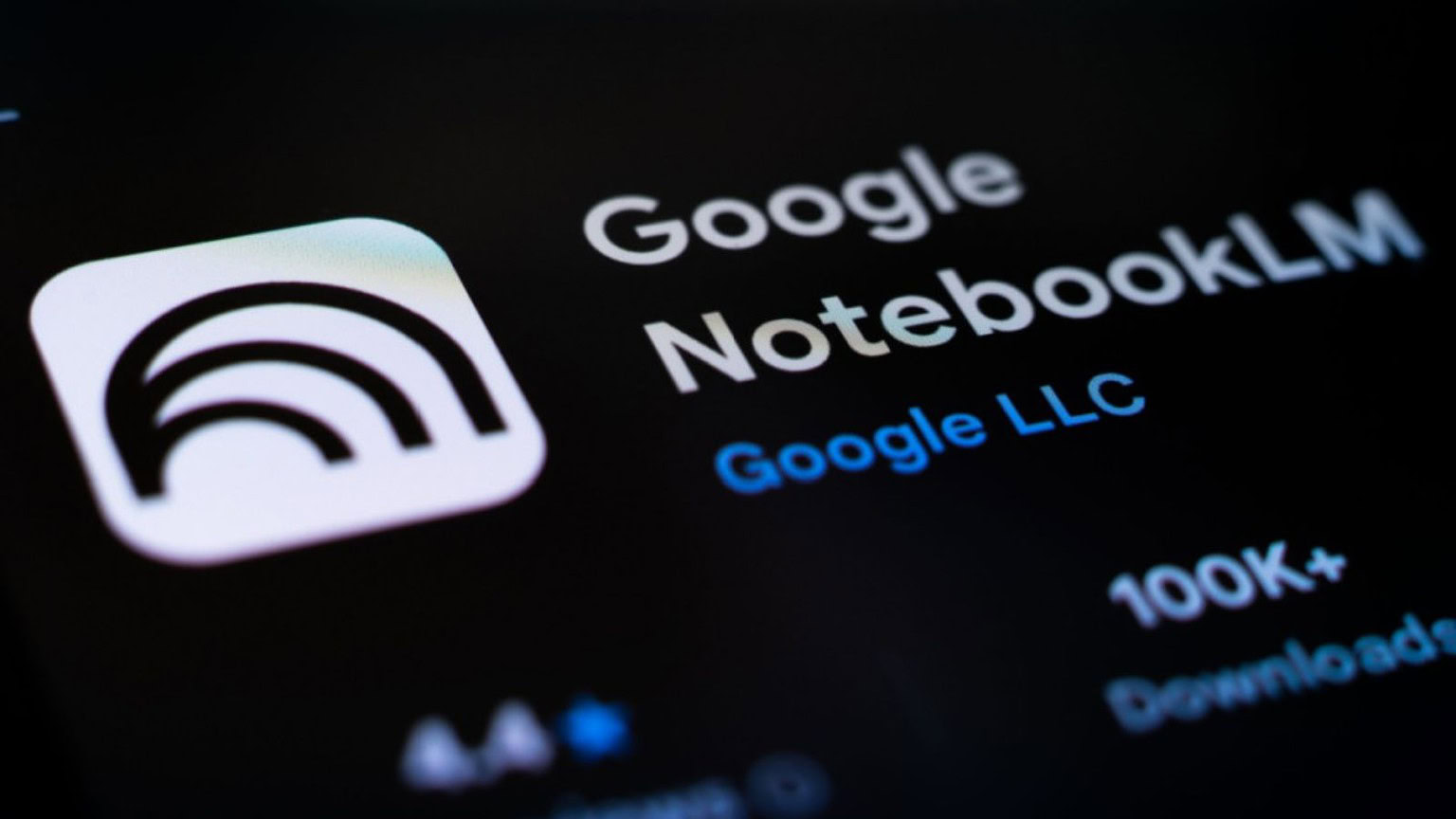 Icona NotaBookLM di Google sullo schermo del telefono.
