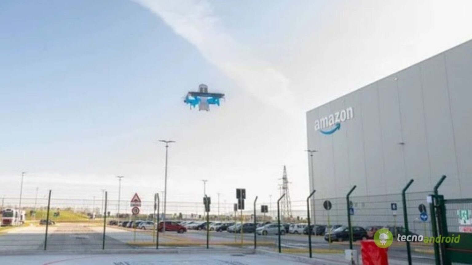 Amazon Prime Air, stop in Italia: in pausa le consegne con droni