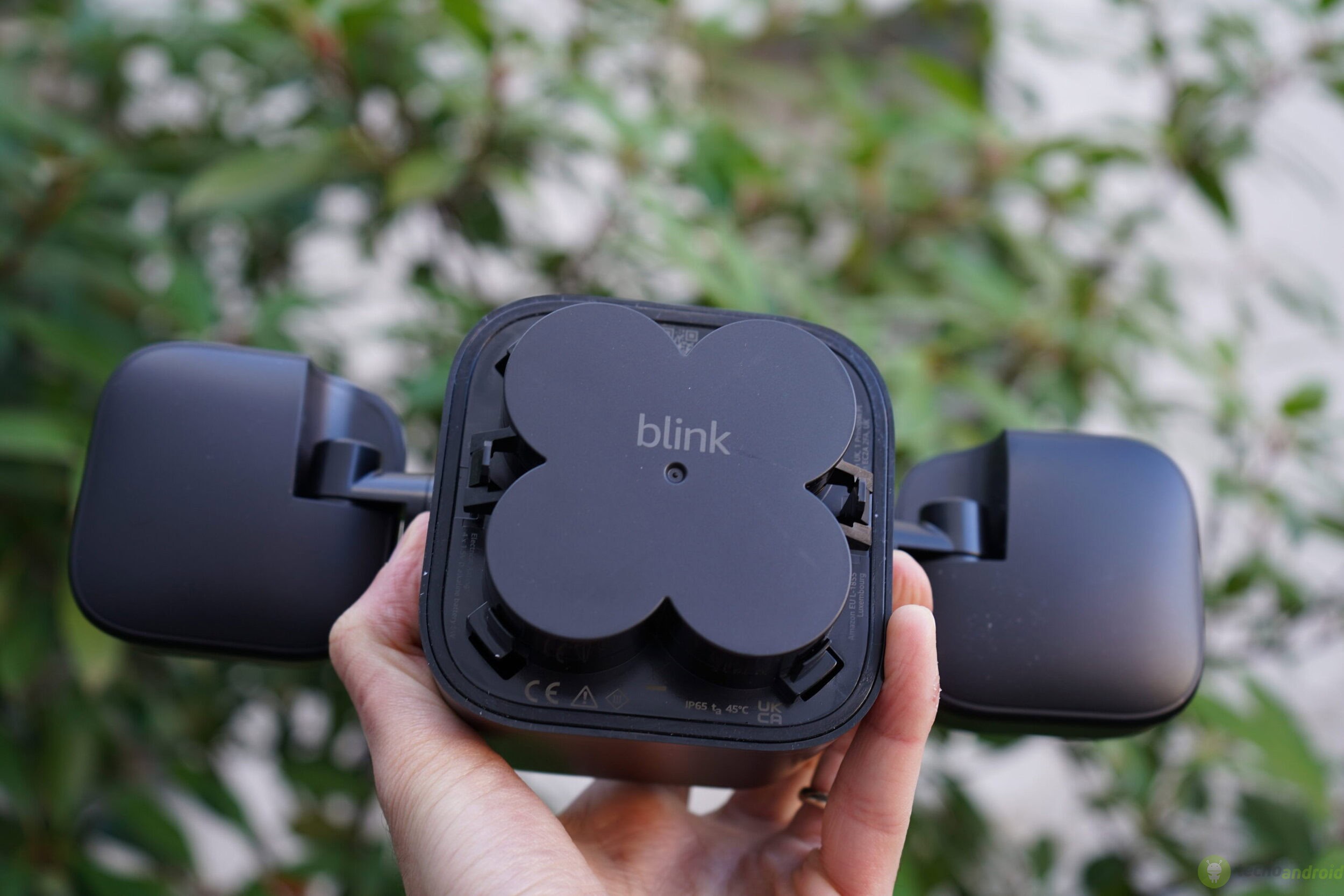 Ricarica wireless Blink Car. Blink ()