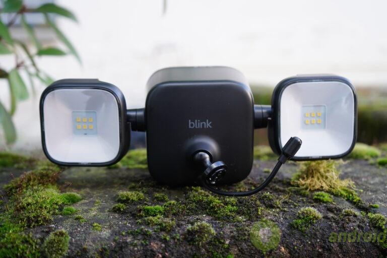 blink - immagine 33 Afferra luminosità e energia con le luci Bluetooth Blink, ideali per illuminazione intelligente e connesse, perfette per ogni ambiente domestico e per creare atmosfere personalizzate.