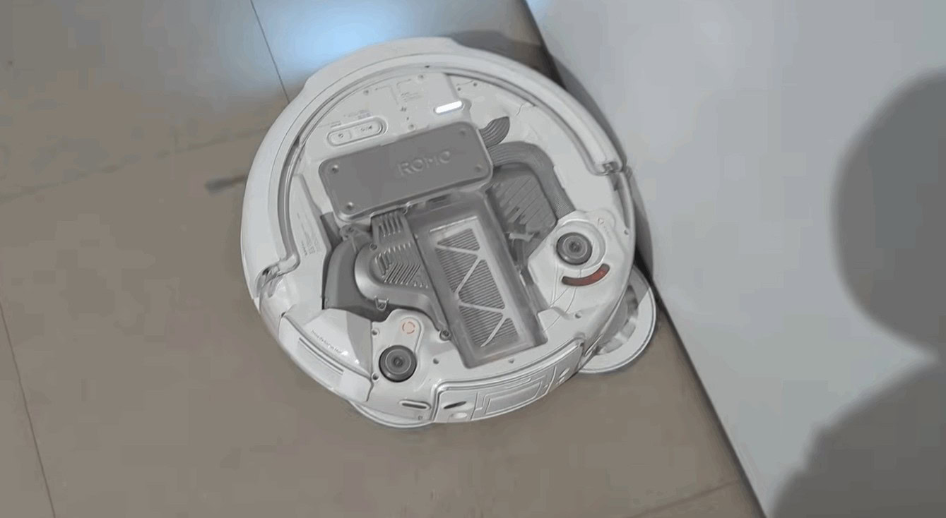 DJI Romo P () DJI Romo P ()
