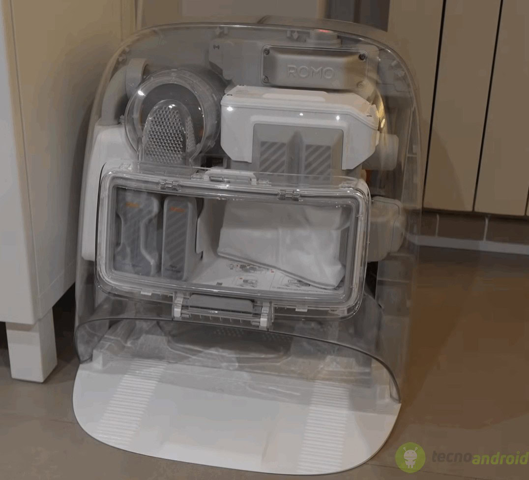 DJI Romo P () DJI Romo P ()