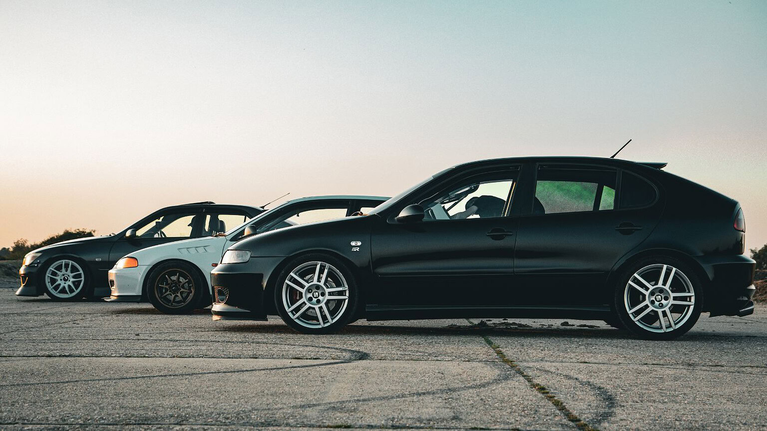 Auto sportive, tuning e tecnologia automobilistica avanzata con modelli di alta gamma e prestazioni ottimali.