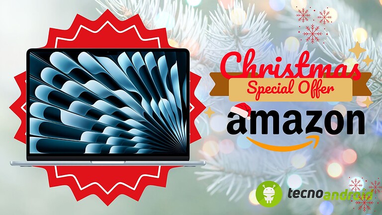 amazon Laptop con schermo OLED brillante e moderno, inserito in una promozione speciale di Amazon per le festività natalizie, ideale come regalo di natale, accessori tecnologici e offerte di elettronica per il periodo festivo.