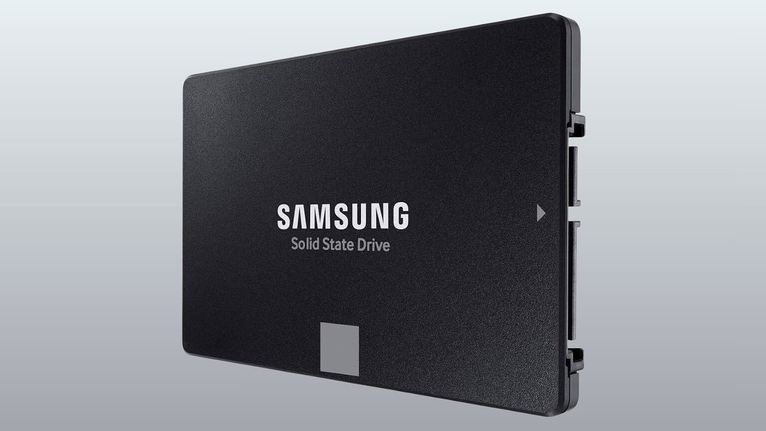 Disco SSD Samsung da 1TB con design compatto e prestazioni elevate. Perfetto per velocizzare computer e workstation, garantendo affidabilità e alta capacità di archiviazione.
