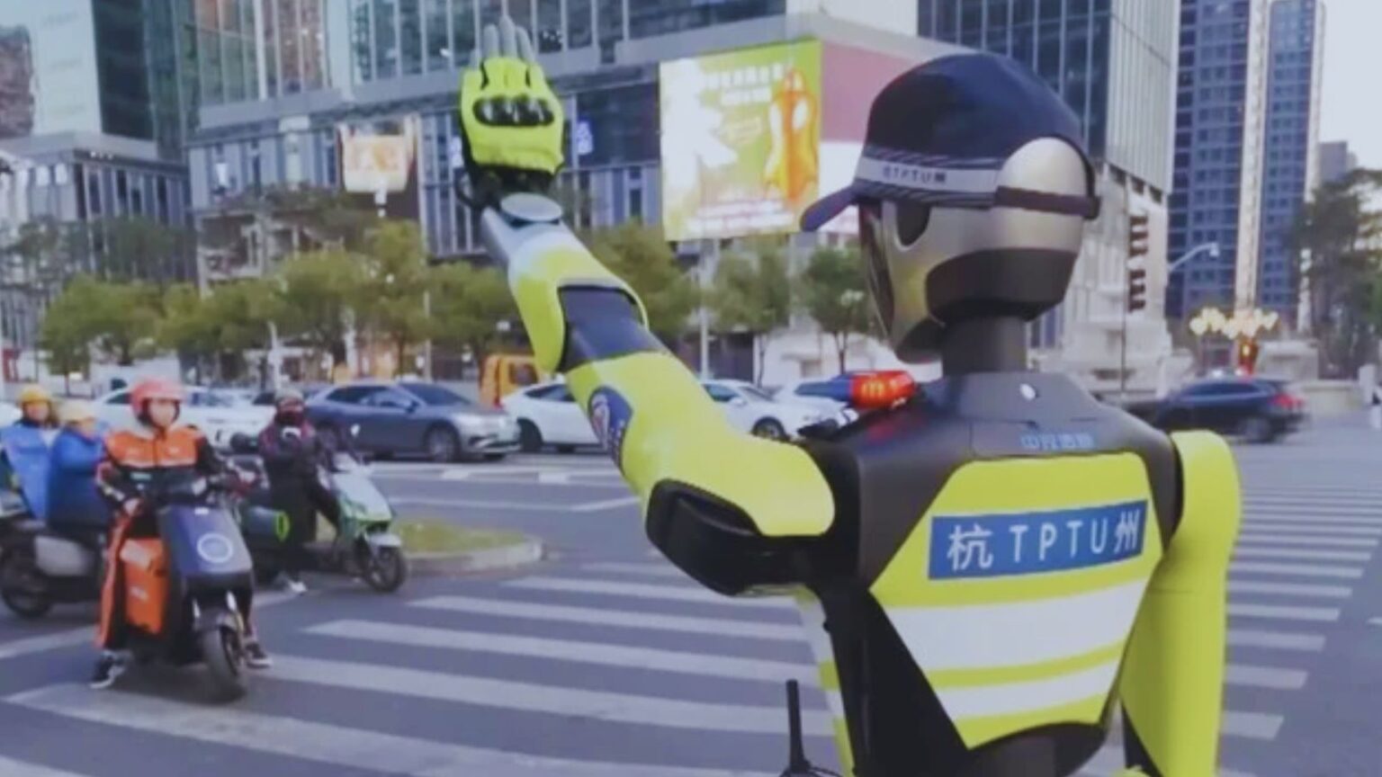 vigile robot Cina