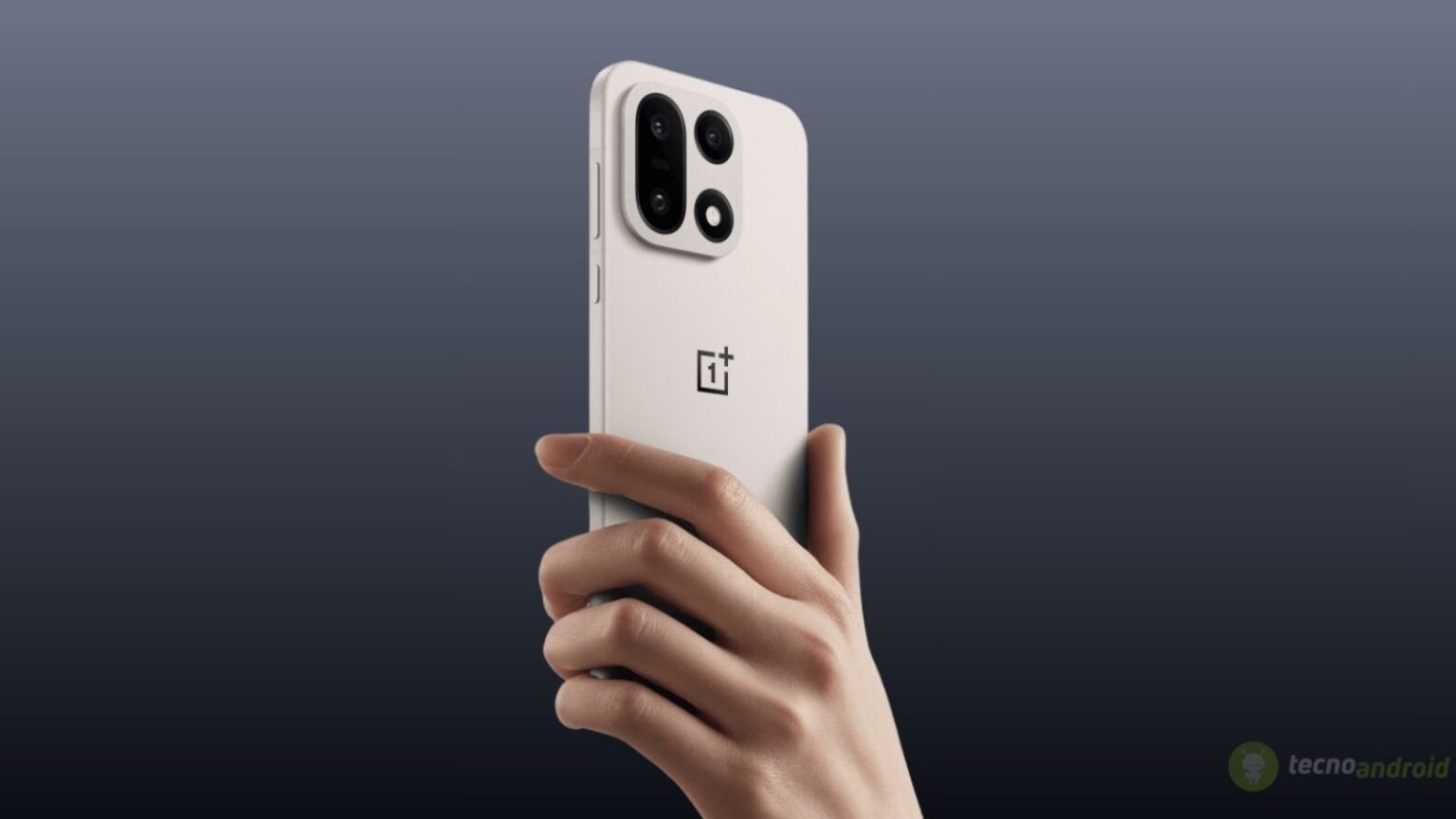 OnePlus 15: la versione cinese e diversa dalla globale, ecco cosa cambia