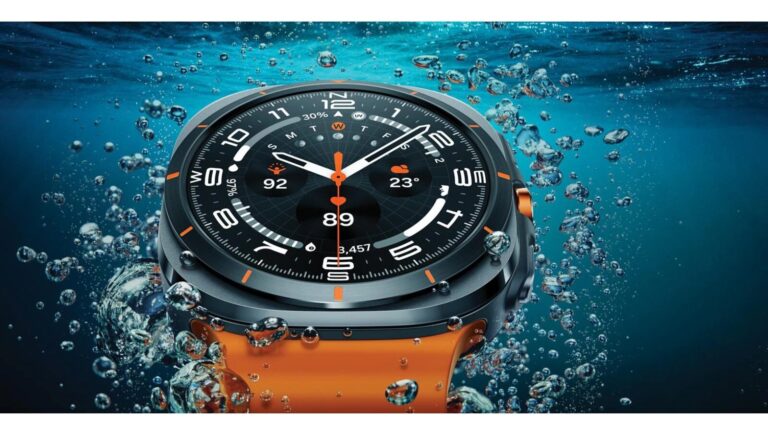 Alt text: Smartwatch water resistant immerso in acqua, con display digitale colorato, mostrante ora, temperatura e altri dati, ideale per sportivi e appassionati di tecnologia.