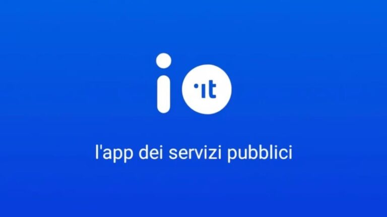 App servizi pubblici per smartphone, facile accesso a servizi pubblici digitali, aggiornamenti e notifiche in tempo reale, soluzione smart per cittadini e aziende, compatibile con vari dispositivi.