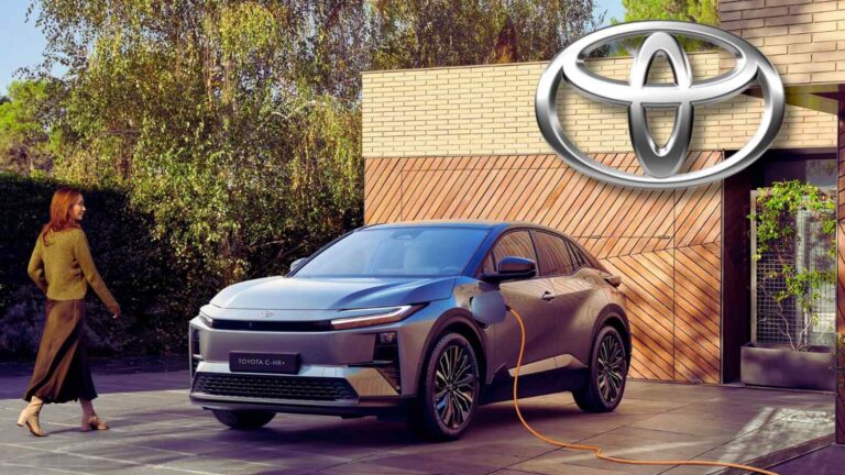 Consumer Reports analizza 140.000 auto usate 2016–2021: dominano i marchi giapponesi, Tesla in coda ma in miglioramento.