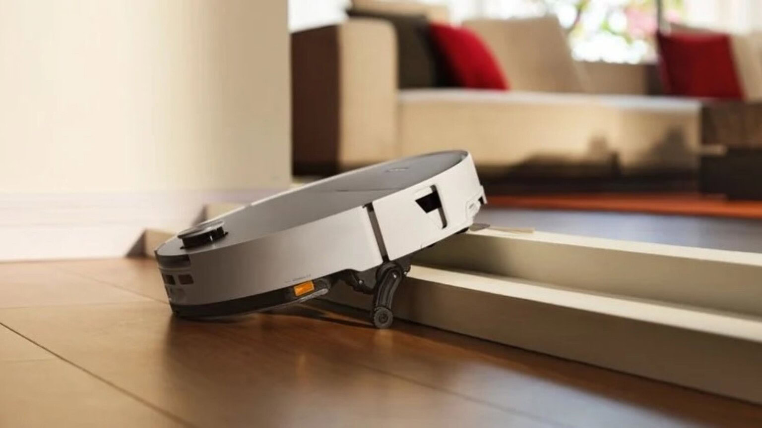 Roborock Saros 20, CES 2026: i nuovi robot superano gradini e soglie alte