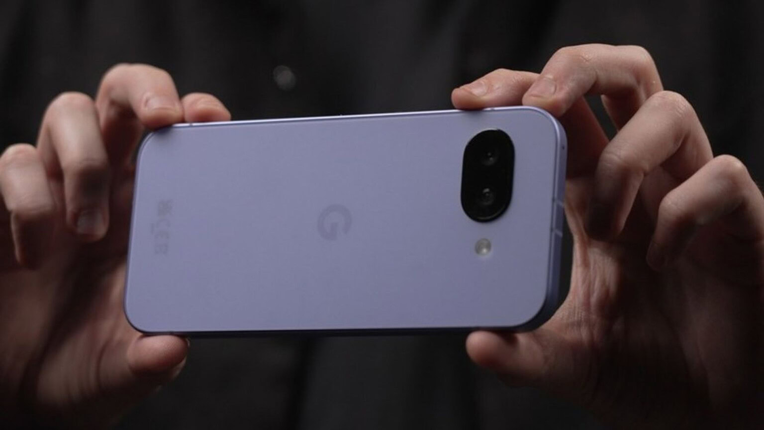 Google Pixel 10a si mostra sul web, è praticamente uguale al Pixel 9a