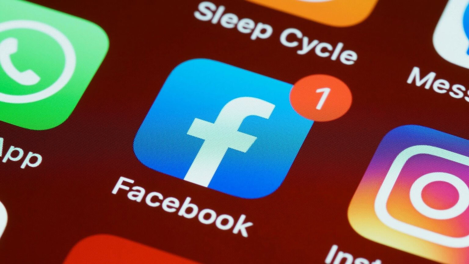 WhatsApp, Instagram e Facebook: Meta punta sugli abbonamenti premium
