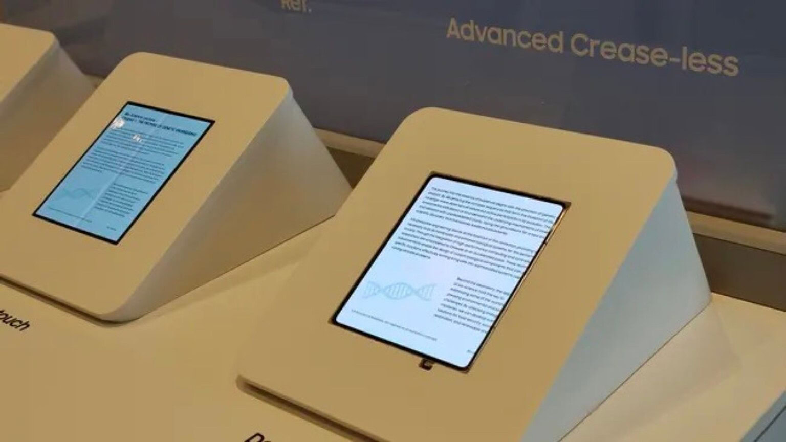 Samsung: ecco il primo display pieghevole con piega invisibile
