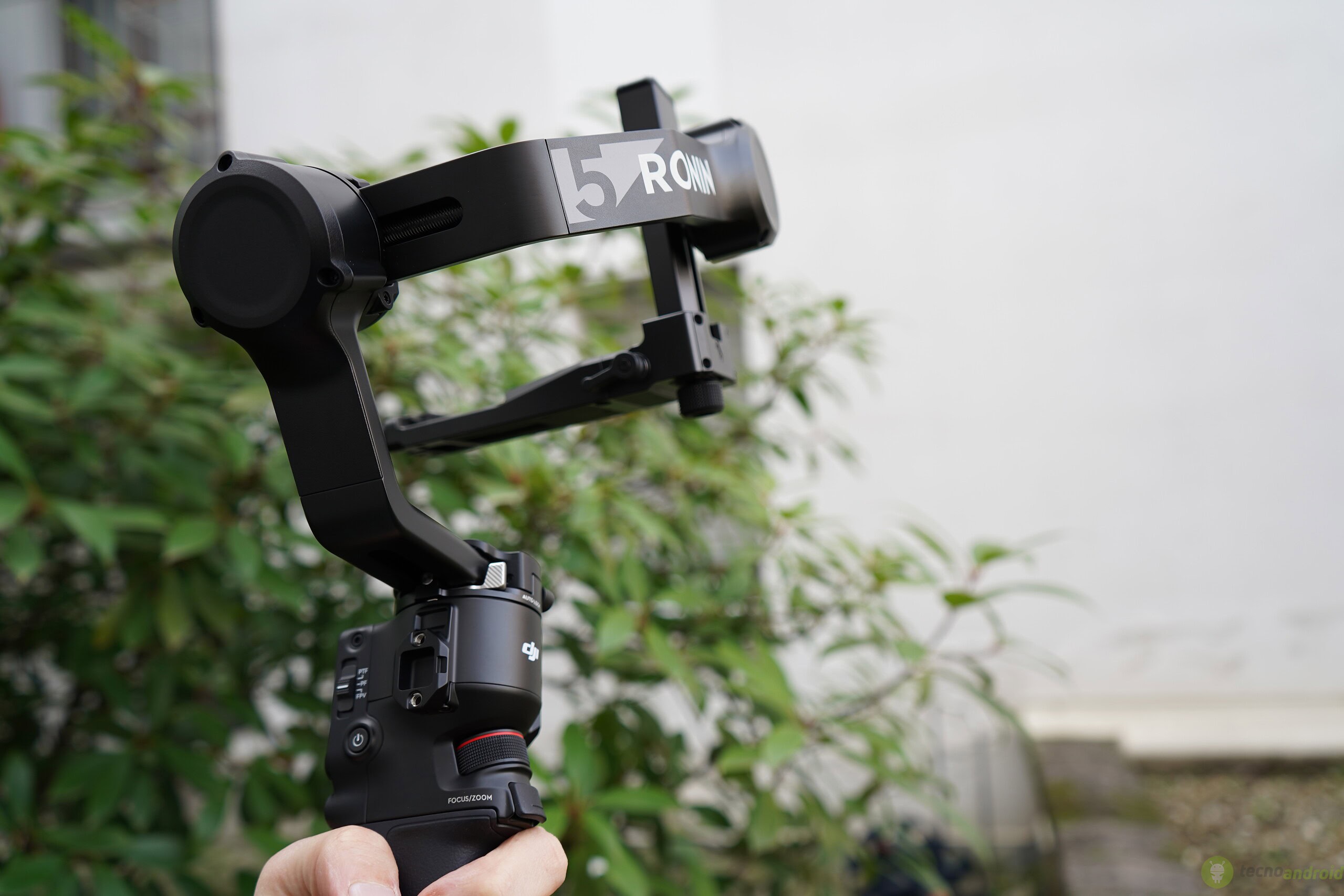 DJI RS () DJI RS ()