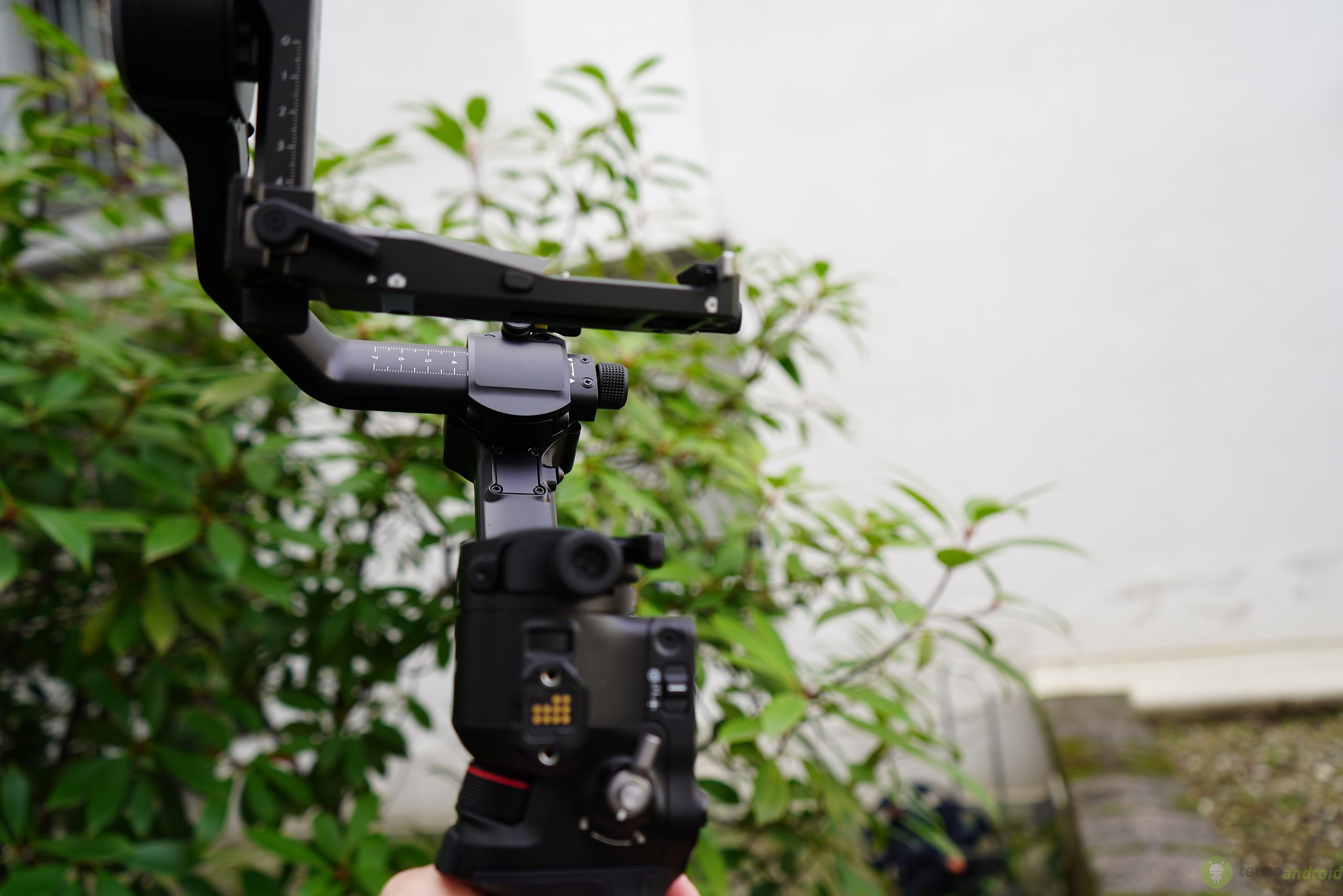 DJI RS () DJI RS ()
