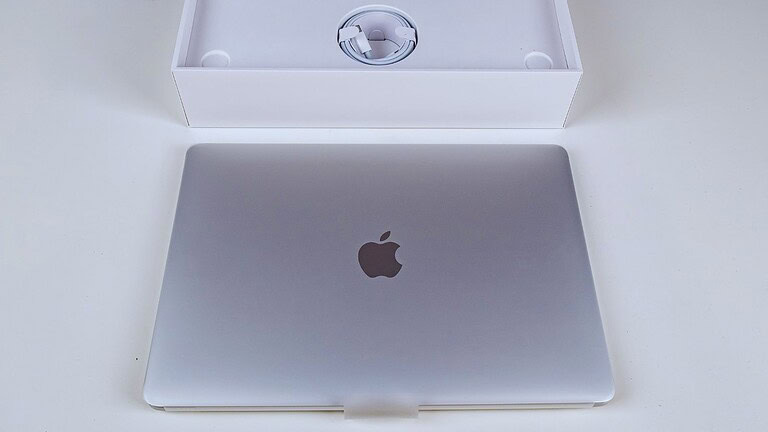 MacBook Pro M4 Pro Max