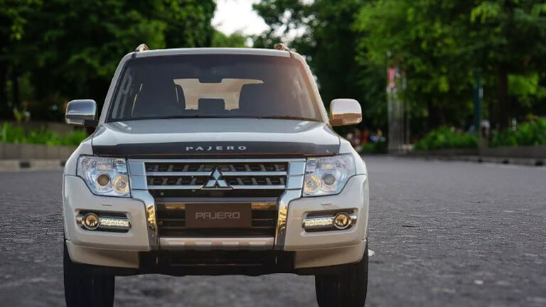 Mitsubishi Pajero SUV