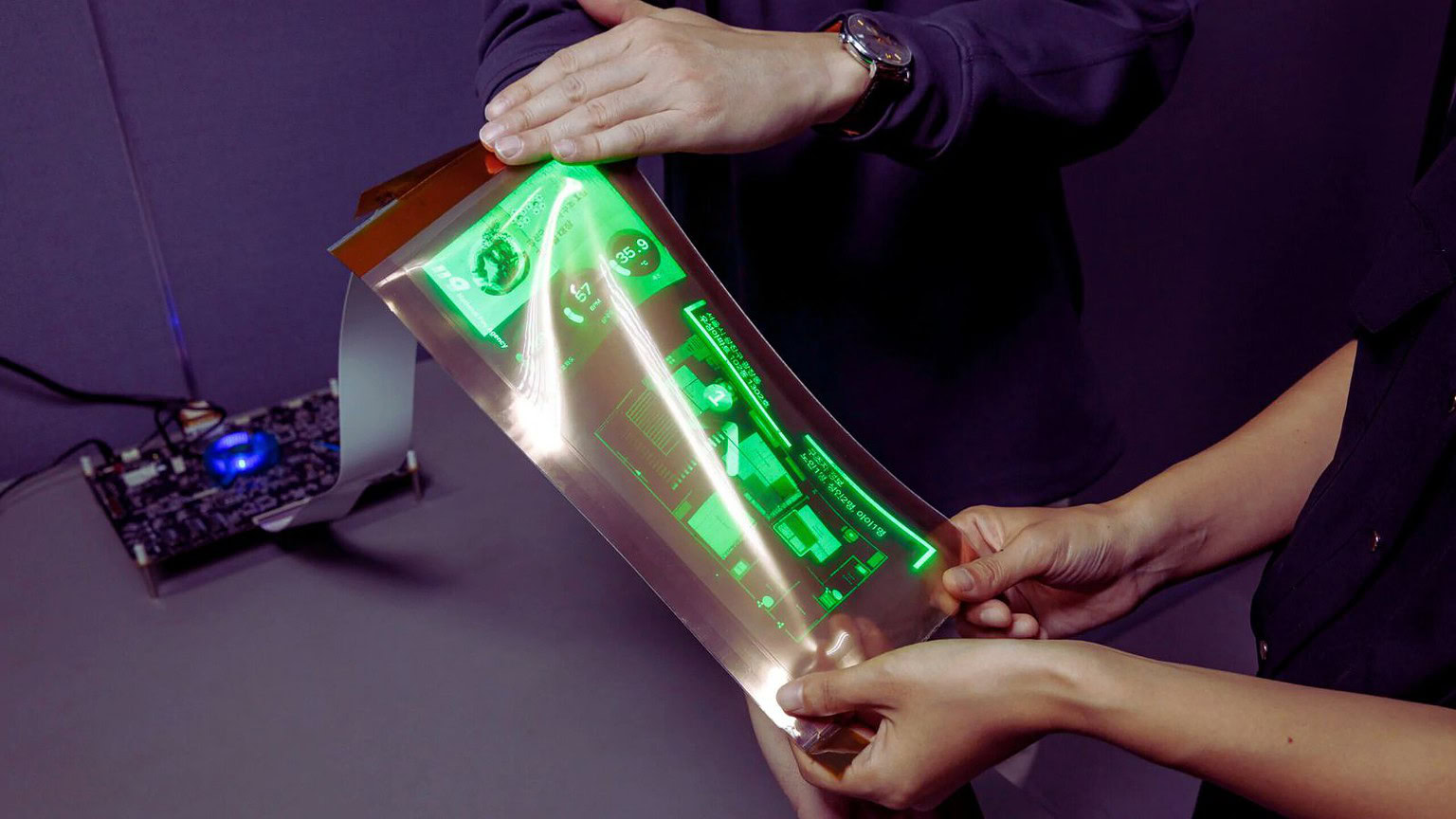 display OLED estensibili