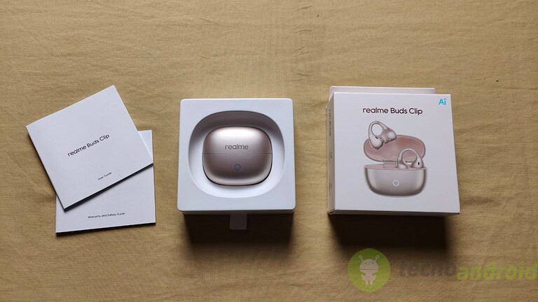 Realme Buds Clip () Realme Buds Clip ()