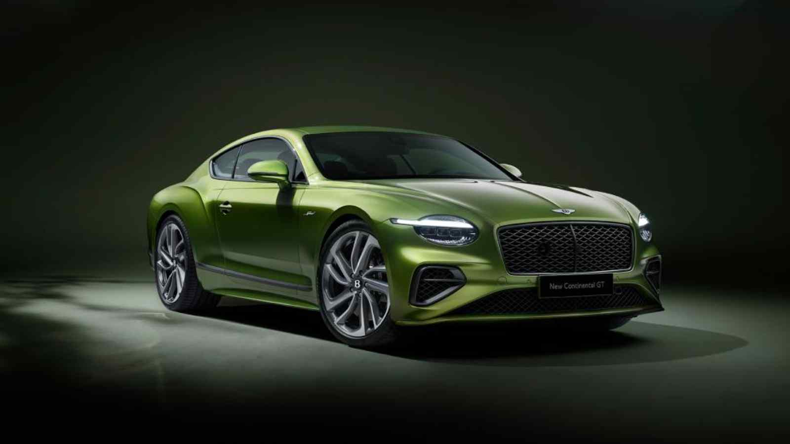 La Bentley Continental GT S unisce V8 ibrido da 680 CV, telaio avanzato e anima sportiva per una GT pensata per chi ama guidare.