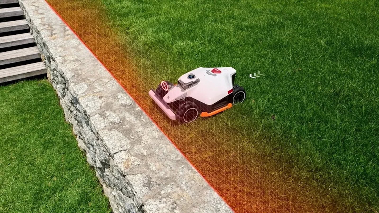 Mammotion: ecco i robot LUBA 3 e SPINO S1 Pro per giardino e piscina