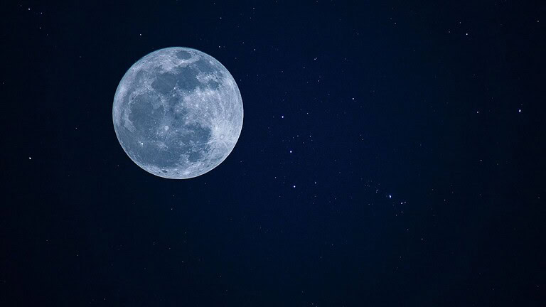 Luna