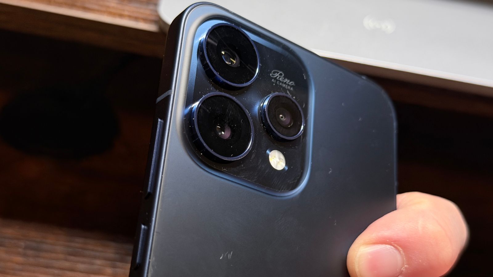 OPPO Reno15 vs OPPO Reno15 Pro OPPO Reno15 vs OPPO Reno15 Pro