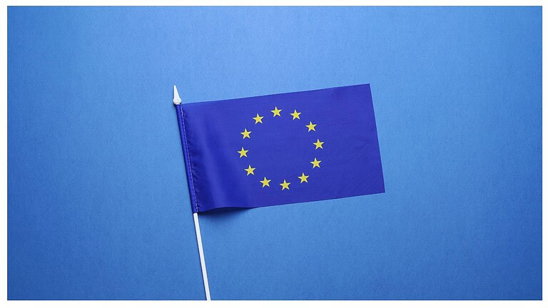 UE