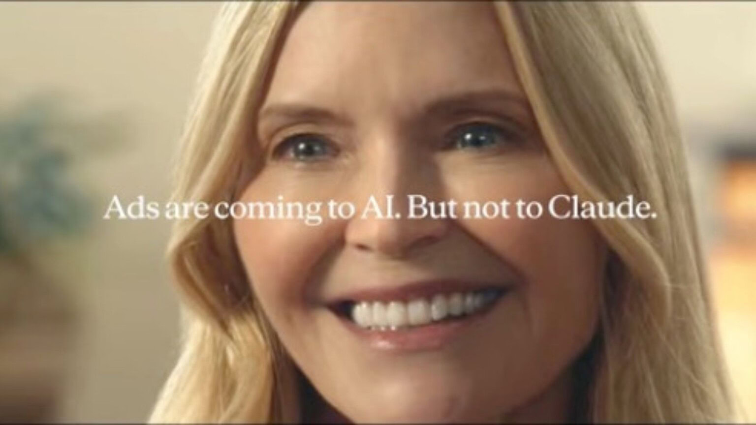 Anthropic provoca ChatGPT al Super Bowl: Claude resta senza pubblicità