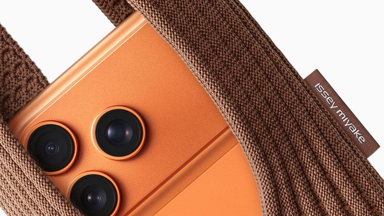 iPhone 17 Pro: vendite in Cina al top grazie al colore Arancione Cosmico