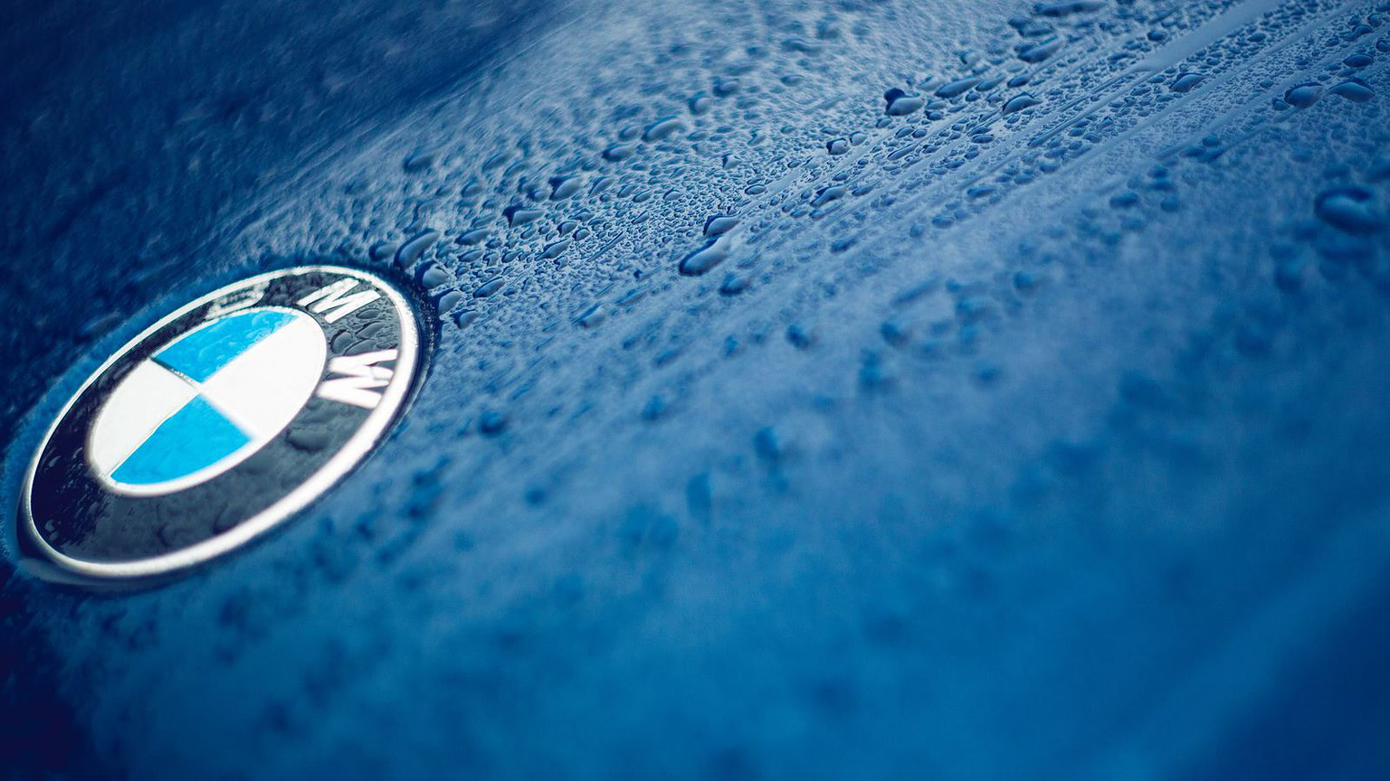 BMW logo economica circolare