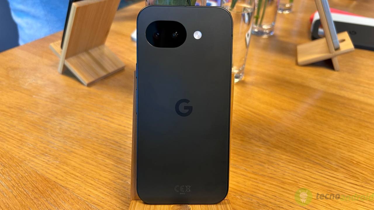 Google Pixel 10a (12)
