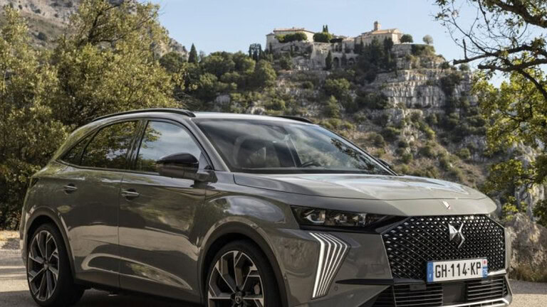Nuova auto DS N°7